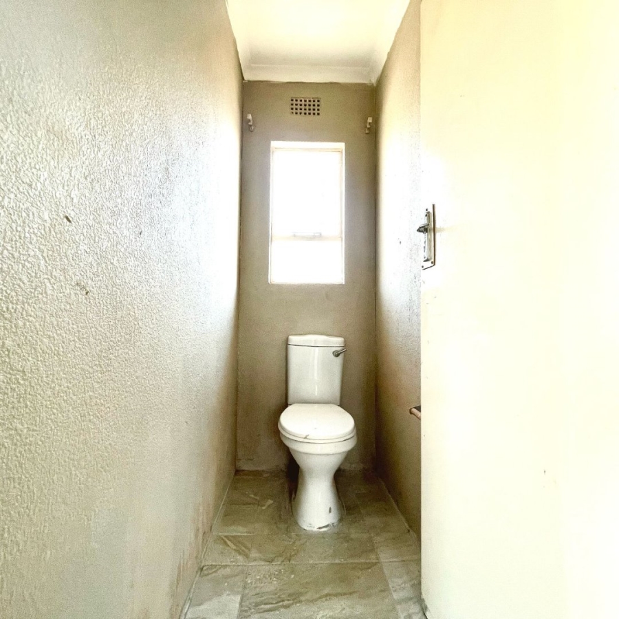 2 Bedroom Property for Sale in Harry Gwala Free State
